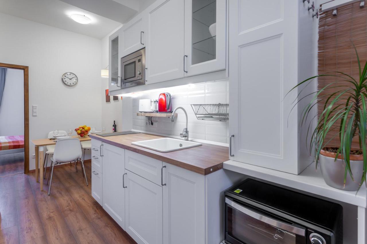 Central Avenue Apartment Budapeşte Dış mekan fotoğraf